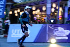 BIB: 903
                            <button type="button" onclick="openModal(21897154)" class="btn btn-primary btn-sm float-right btn-popup" data-toggle="modal" data-target=".modal-high-quality">
                        <i class="fas fa-shopping-cart"></i> Add to Cart
                    </button>
                                            <button type="button" onclick="isThisMe(21897154, true)" class="btn btn-success btn-sm float-right btn-popup btn-isme hidden" data-toggle="tooltip" data-placement="bottom" title="นี่คือรูปของคุณใช่ไหม คลิกที่นี่เพื่อเอาเข้าอัลบั้ม">
                        <i class="fas fa-plus"></i> Add to album
                    </button>
                    <button type="button" onclick="isThisMe(21897154, false)" class="btn btn-warning btn-sm float-right btn-popup btn-isnotme hidden">
                        <i class="fas fa-ban"></i> Remove from album
                    </button>